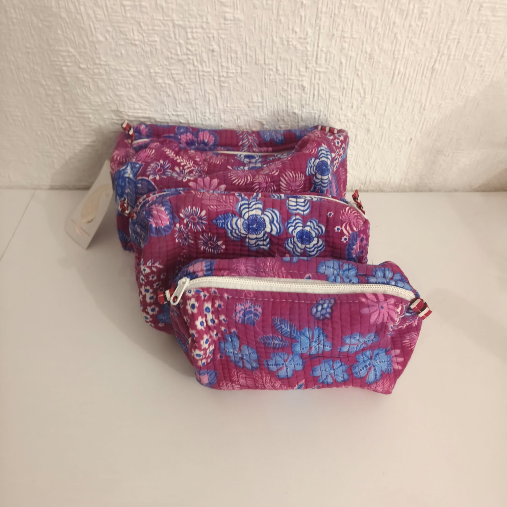 Set de 3 Neceseres Acolchados  granate