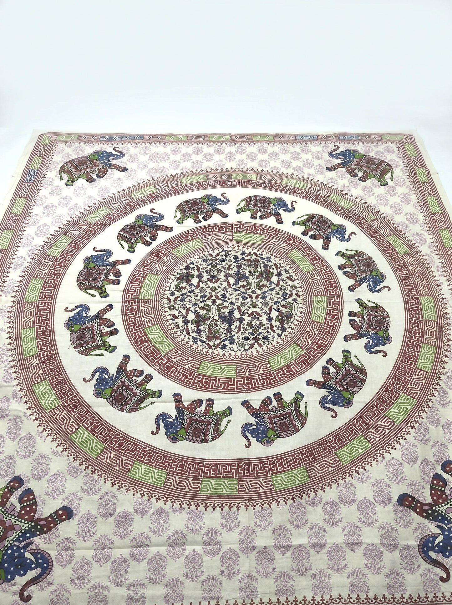 Tapiz elefantes rueda Varios Colores 210x240