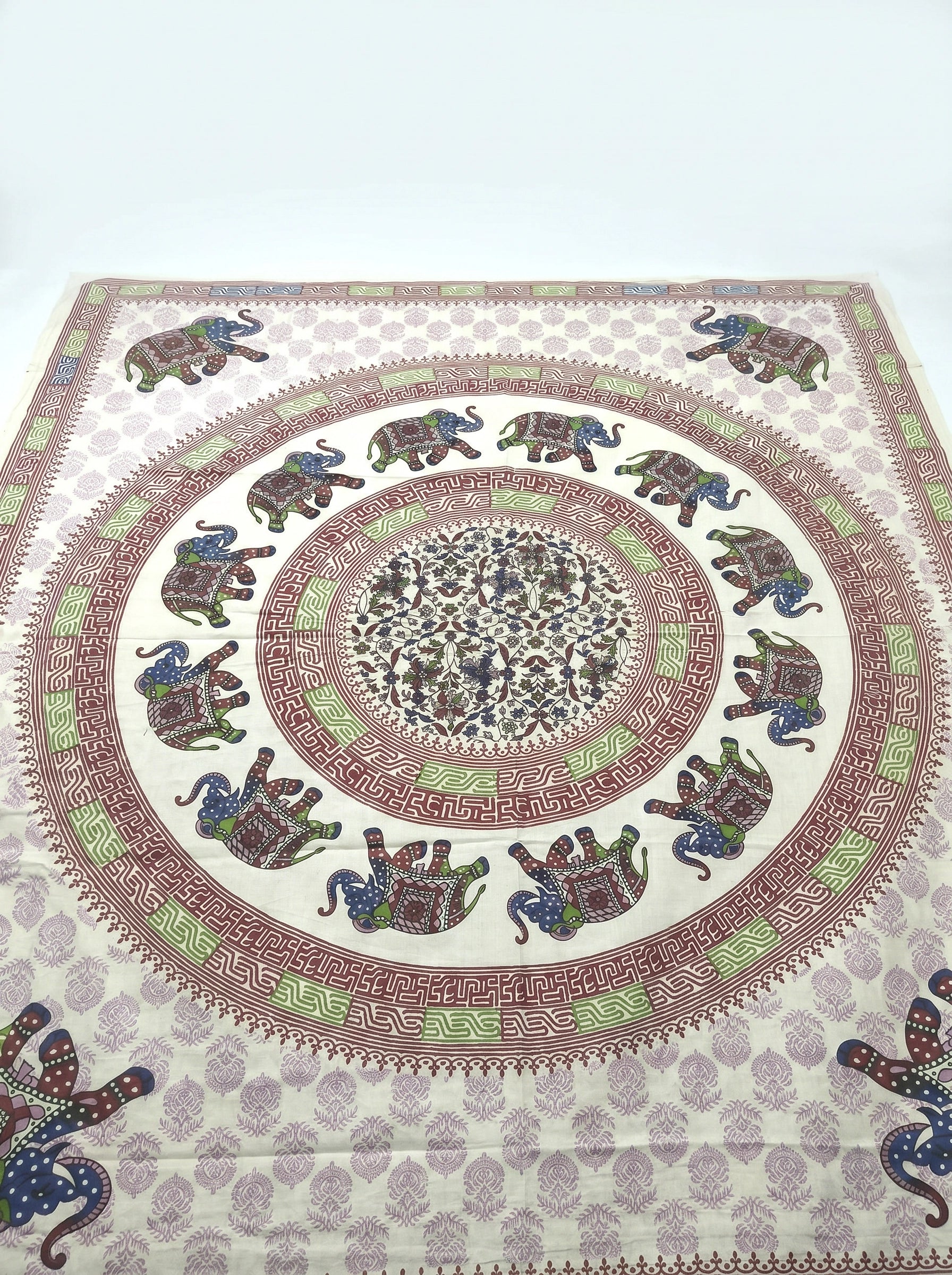Tapiz elefantes rueda Varios Colores 210x240